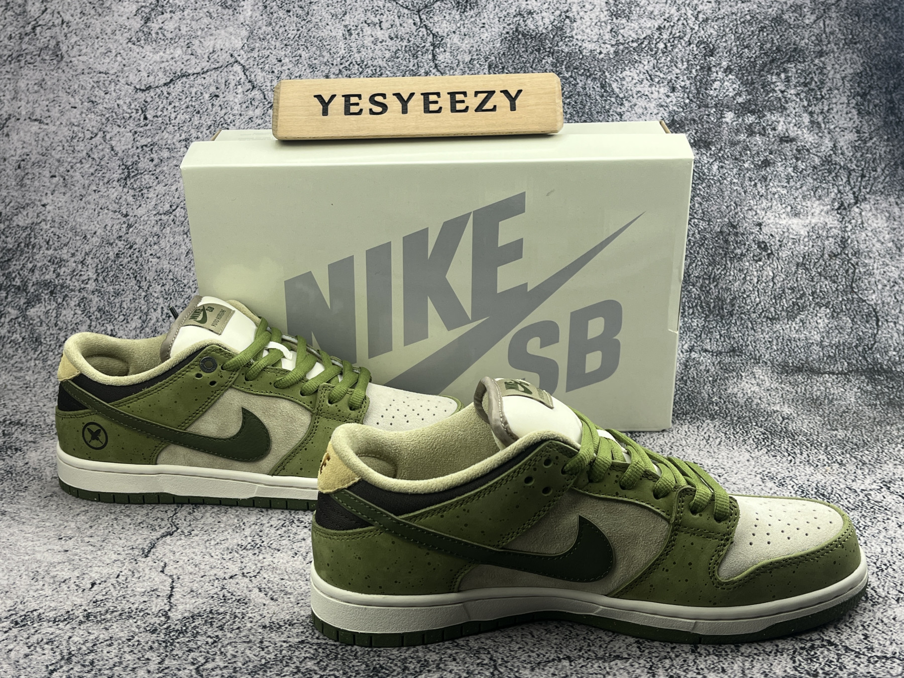 UA Nike SB Dunk Low