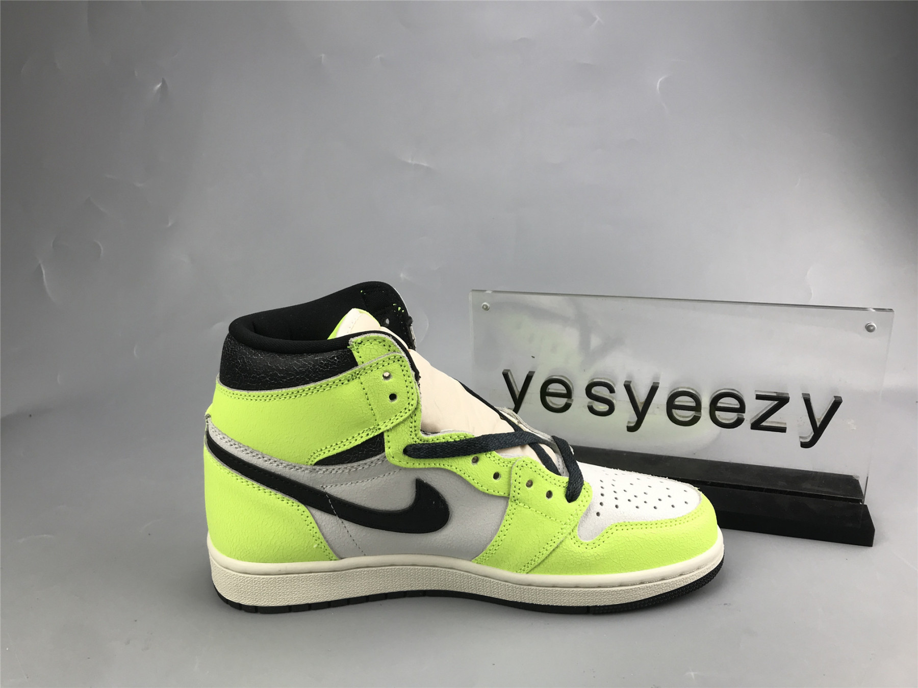 UA AIR JORDAN 1 HIGH OG “VISIONAIREâ€