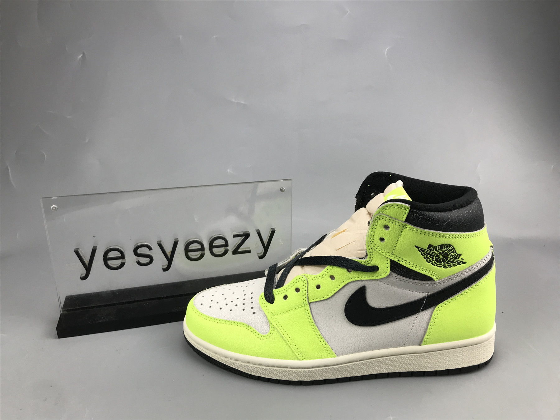 UA AIR JORDAN 1 HIGH OG “VISIONAIREâ€