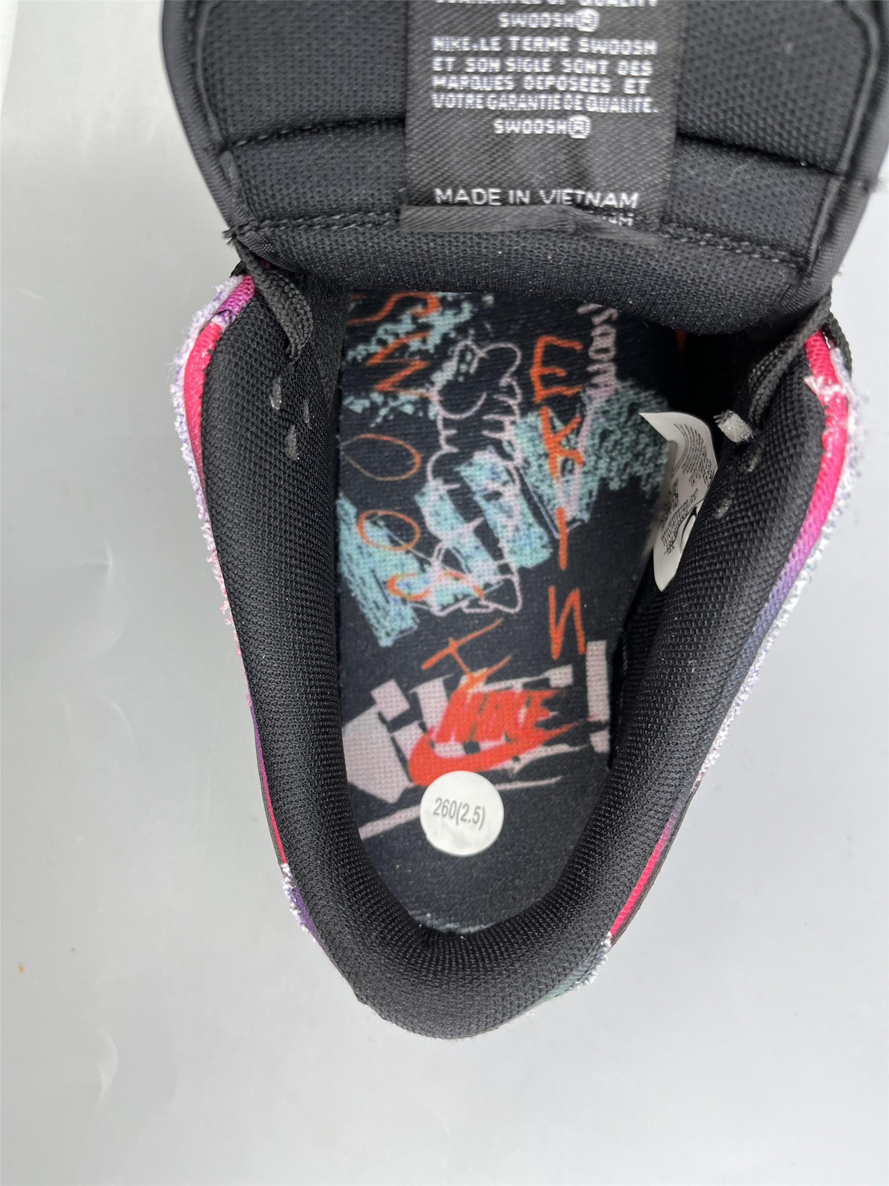 UA NIKE DUNK LOW "GRAFFITI"