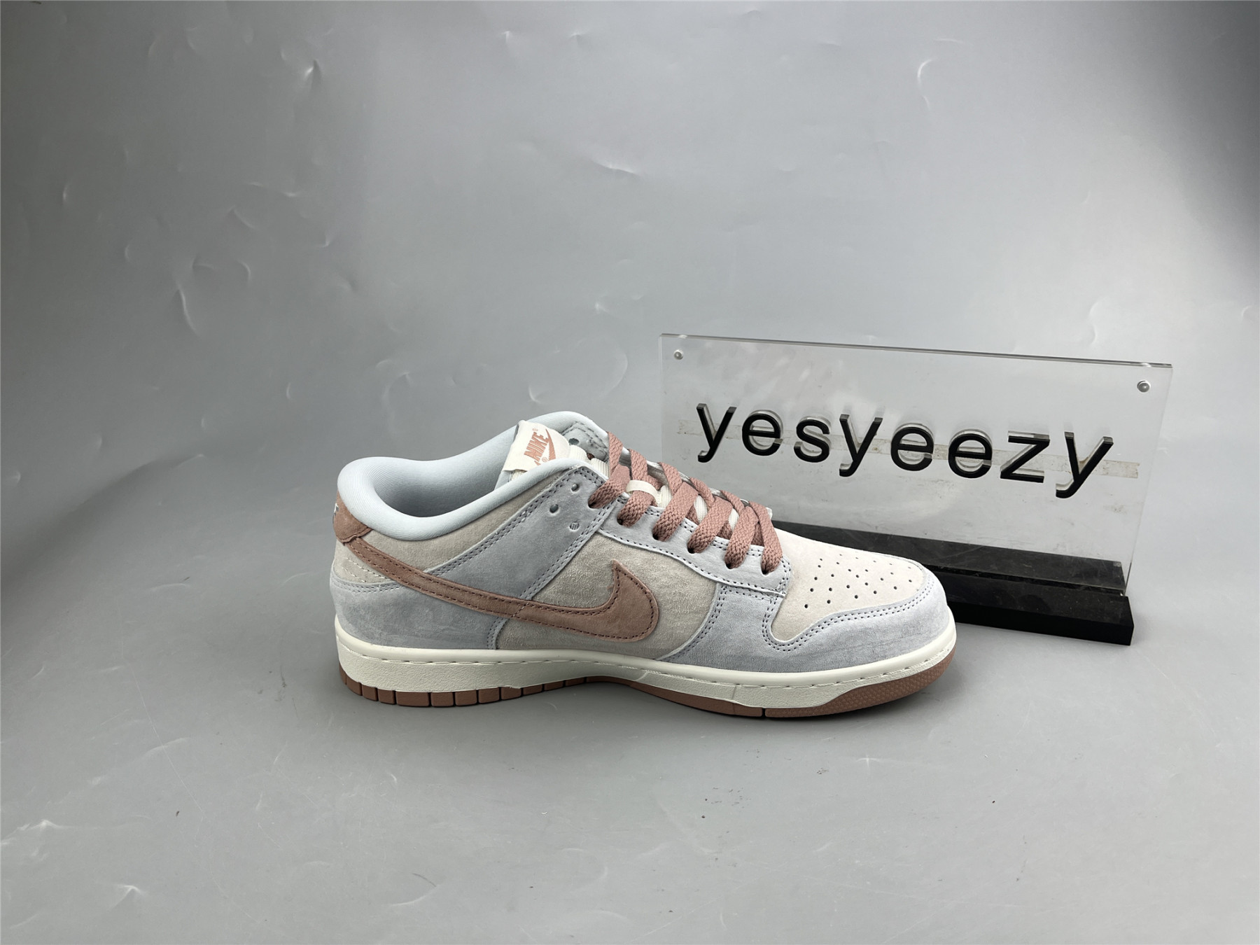 ua nike dunk low retro preM1vm