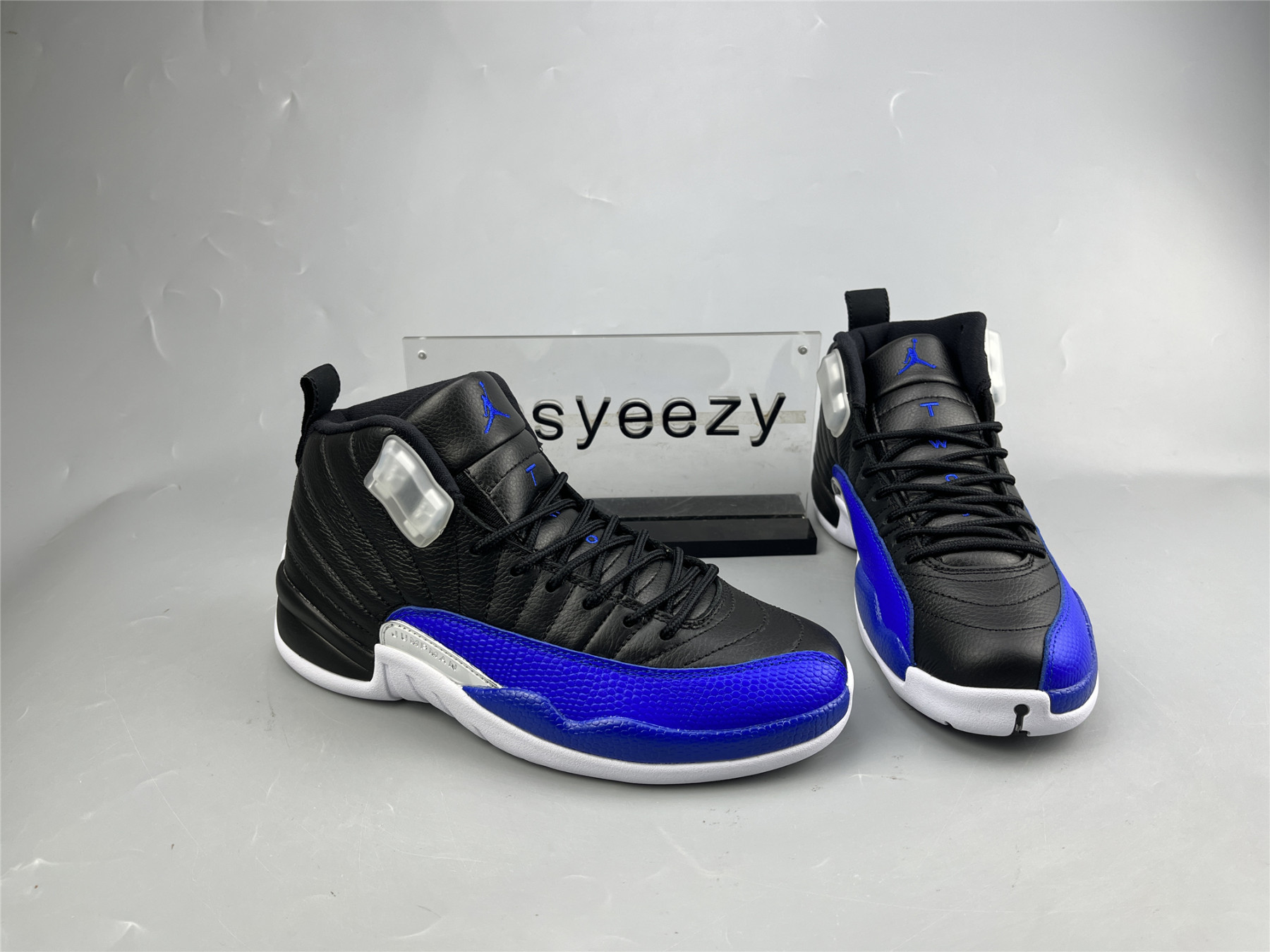 UA AIR JORDAN 12 “HYPER ROYALâ€