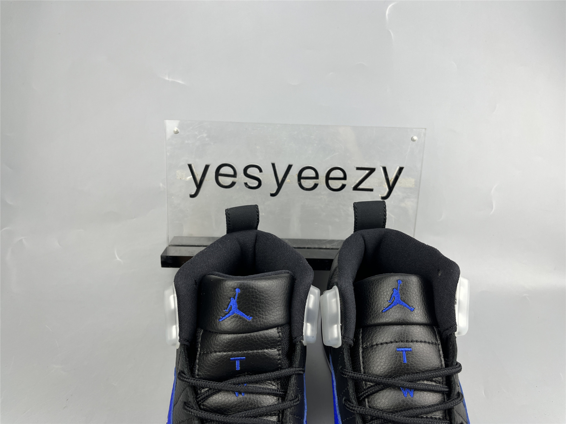 UA AIR JORDAN 12 “HYPER ROYALâ€