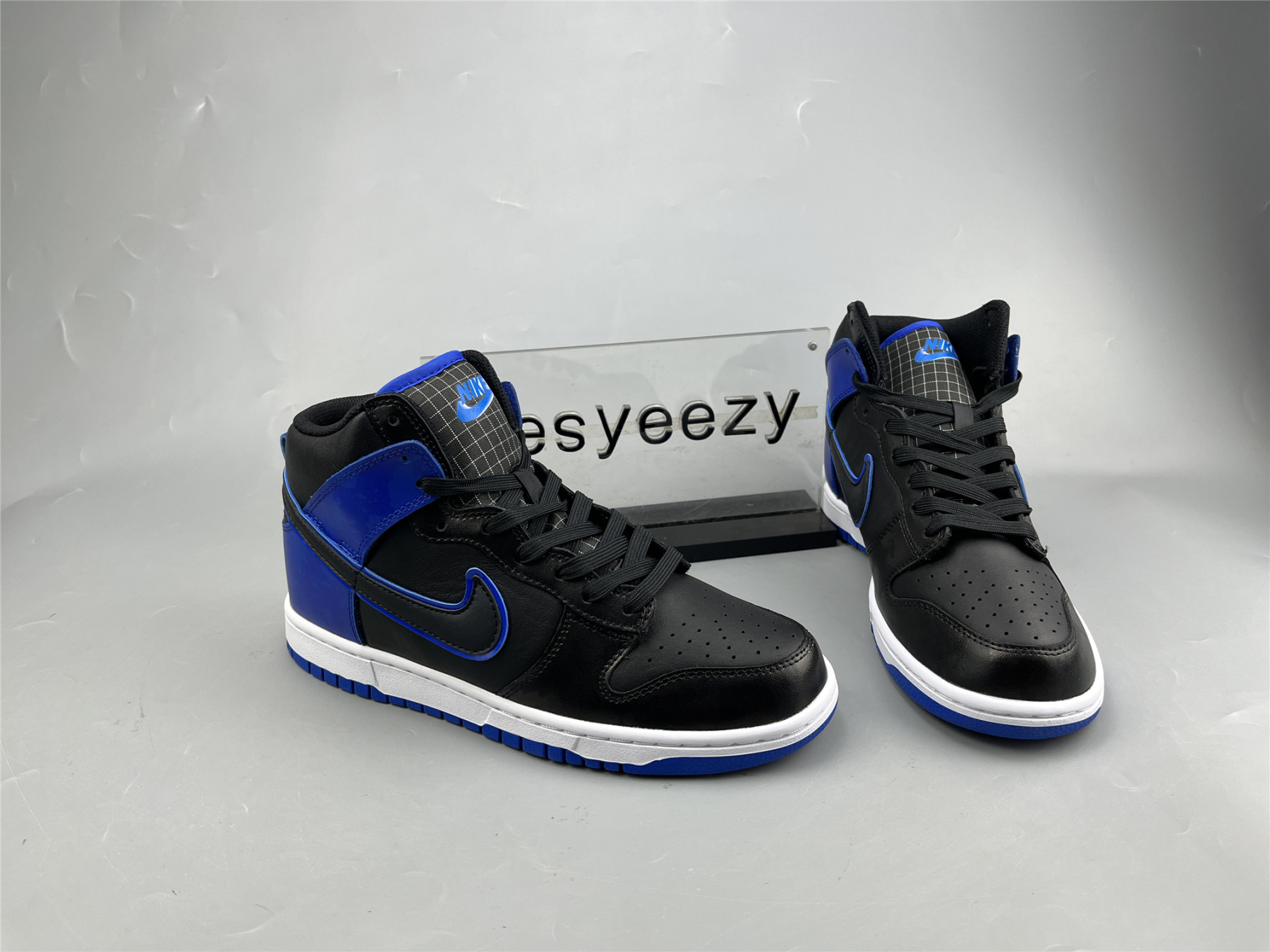 UA NIKE DUNK HIGH RETRO SE