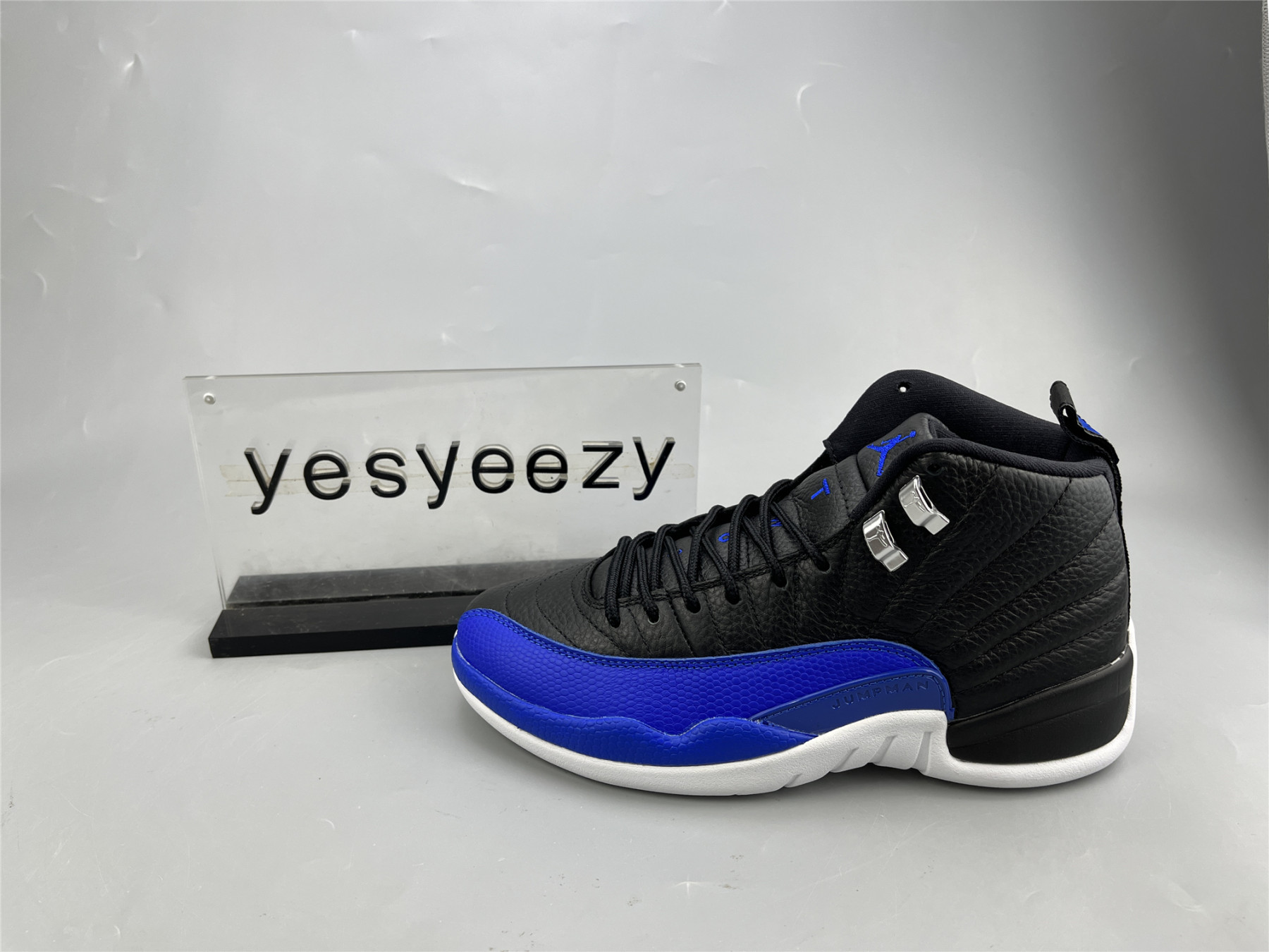 UA WMNS AIR JORDAN 12 RETRO