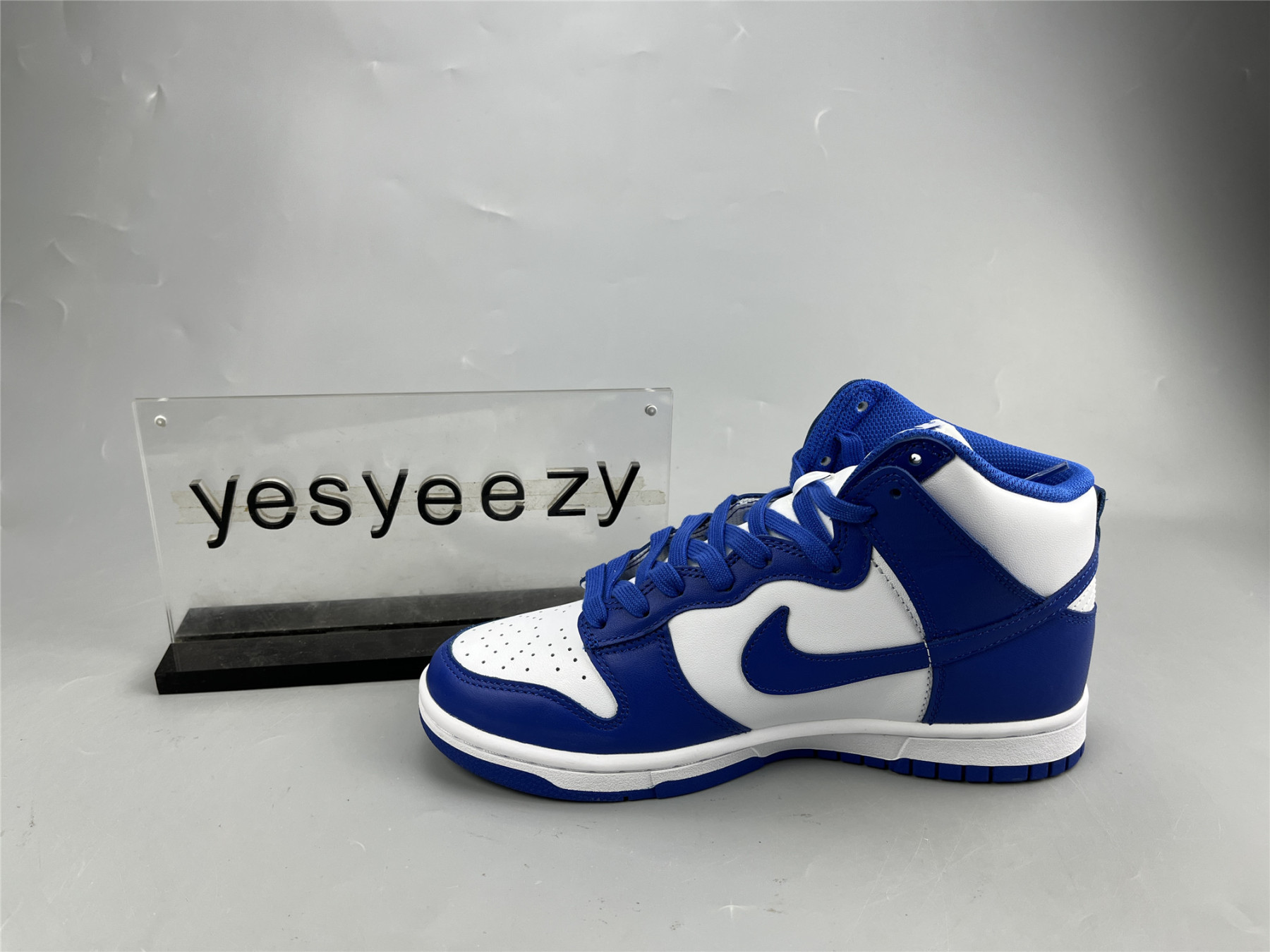 UA NIKE DUNK HIGH