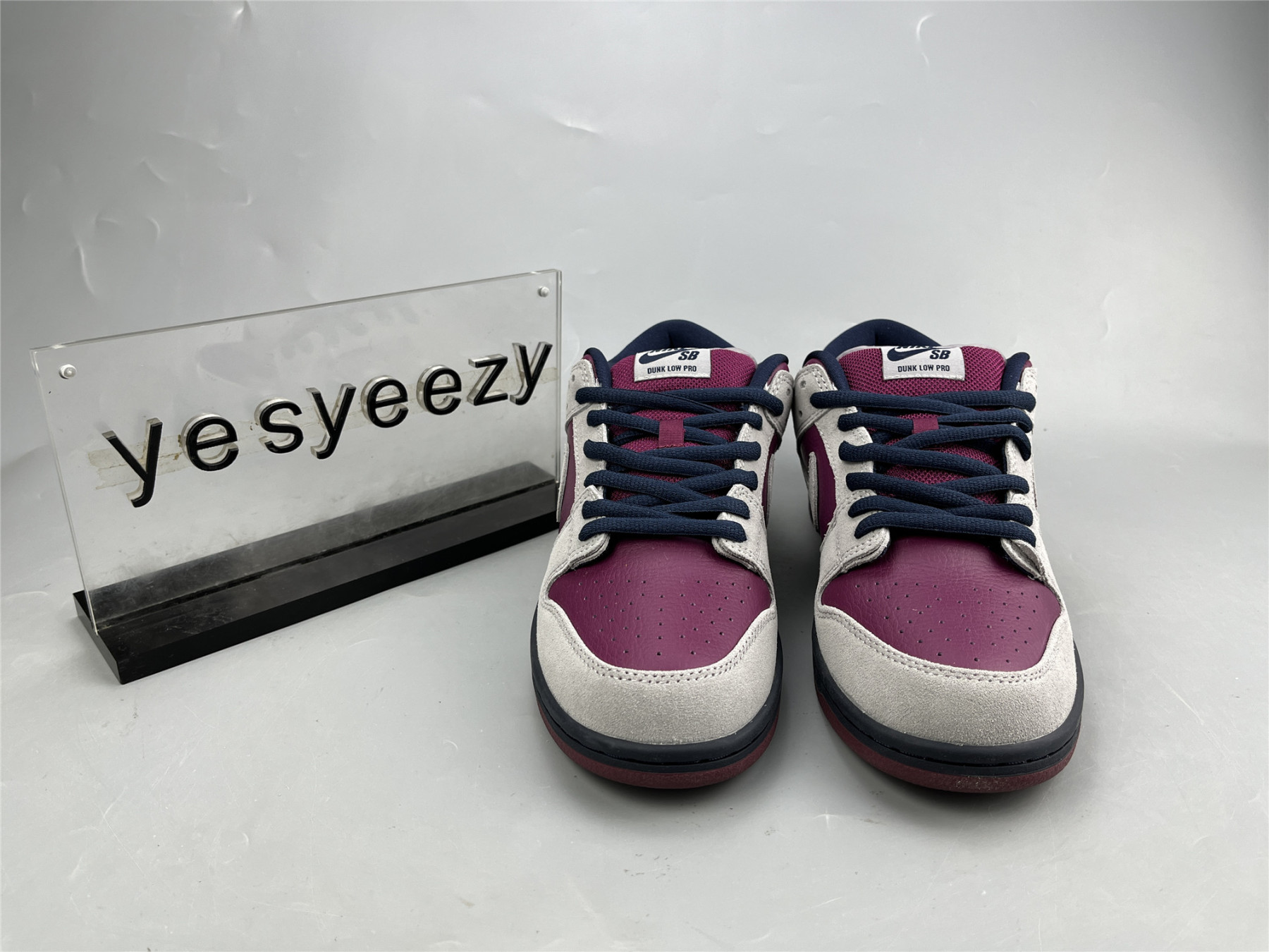 UA NIKE DUNK LOW SB