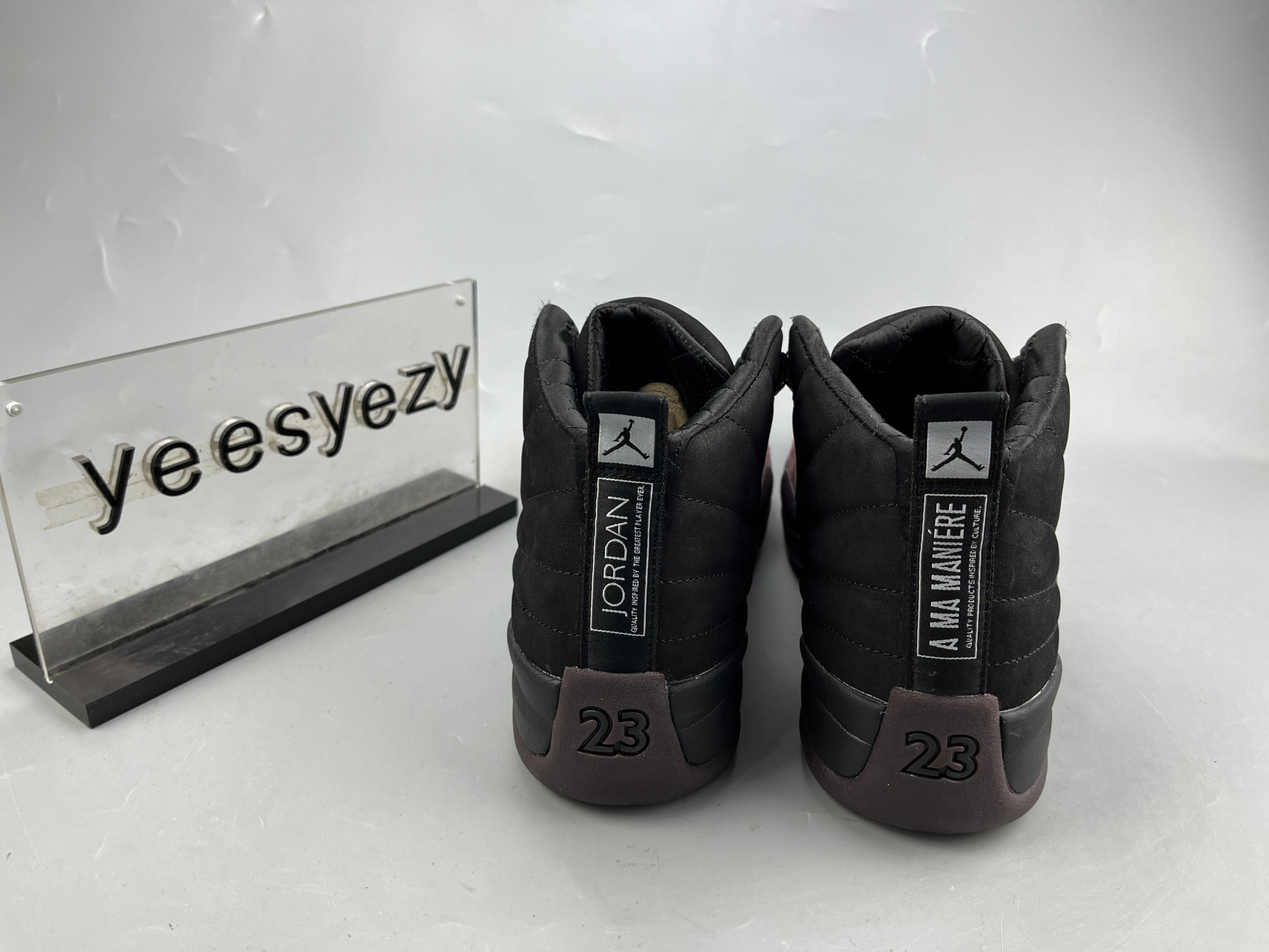 UA A MA MANIÉRE X WMNS AIR JORDAN 12 RETRO
