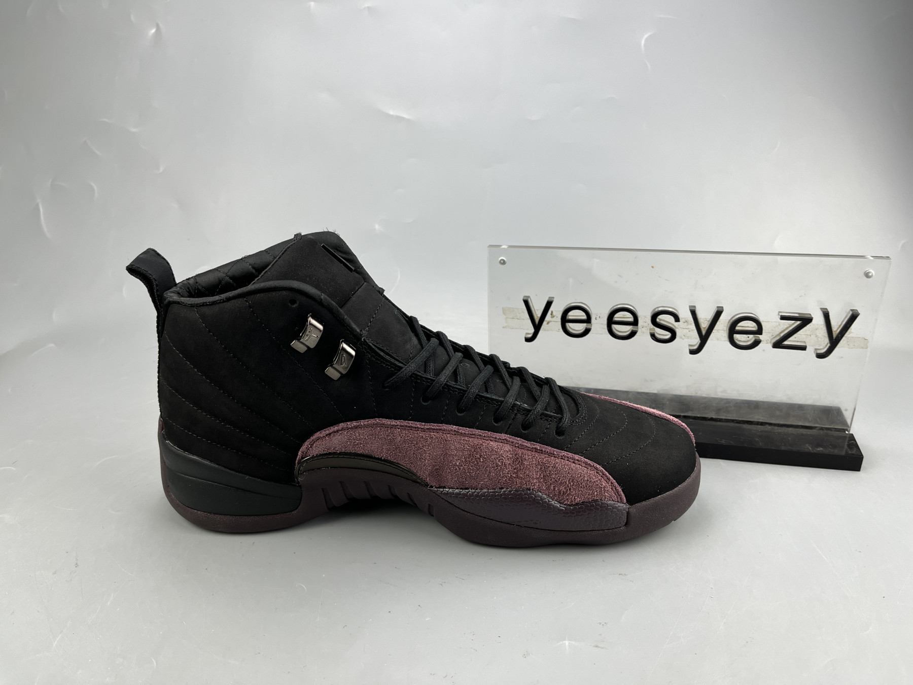 UA A MA MANIÉRE X WMNS AIR JORDAN 12 RETRO