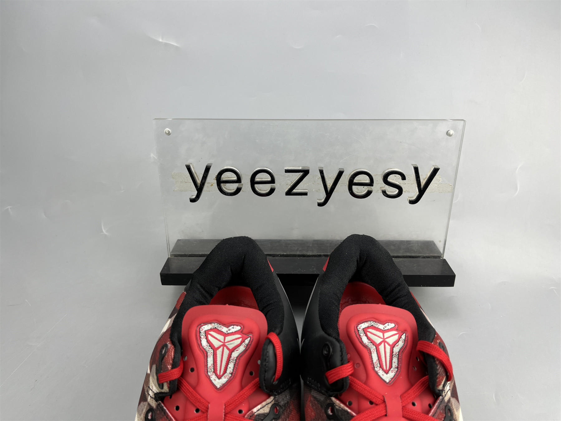 UA NIKE KOBE 8 SYSTEM