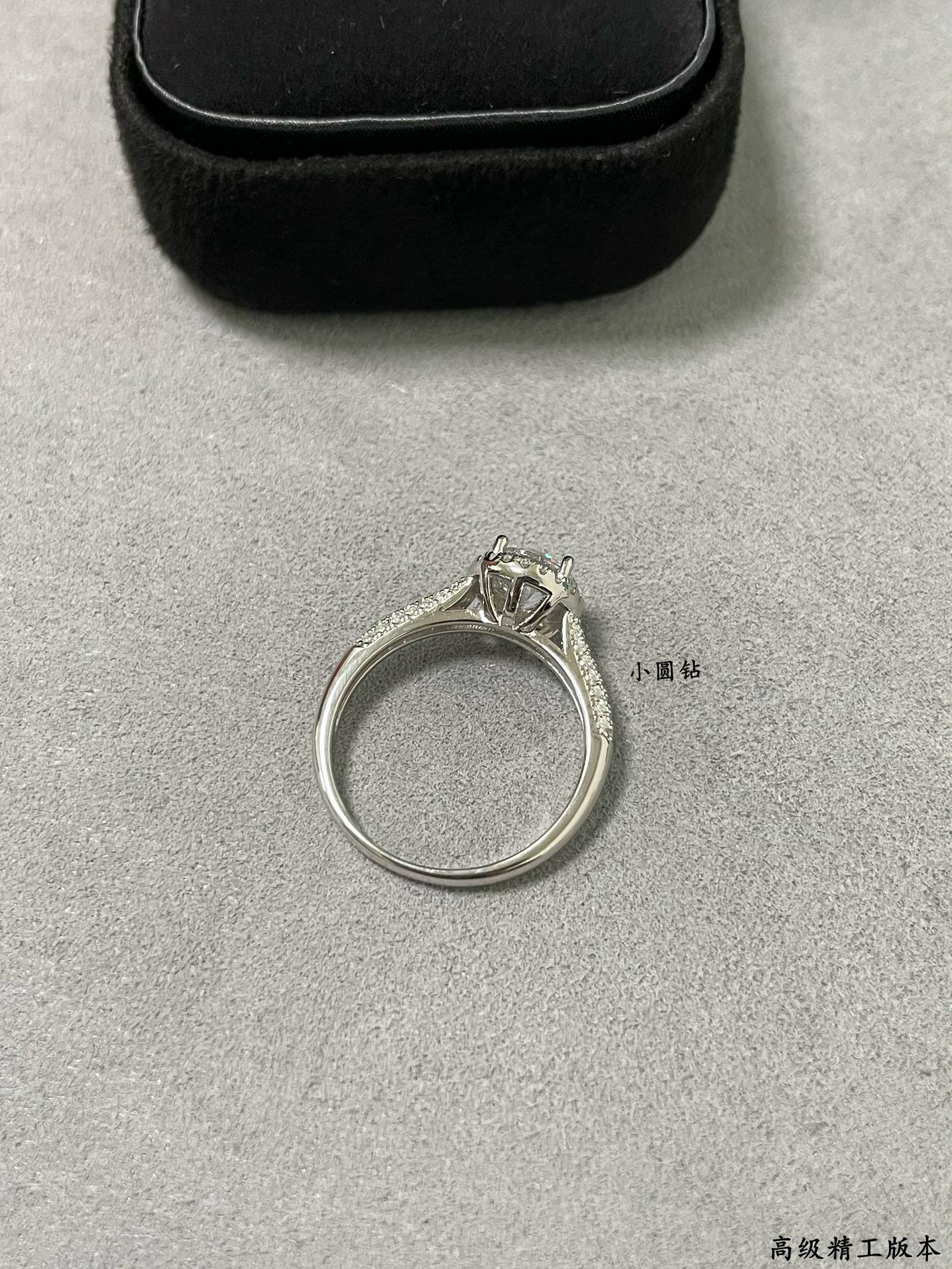 t*f*ny & co. petite solitaire round D1am0nd ring ag925