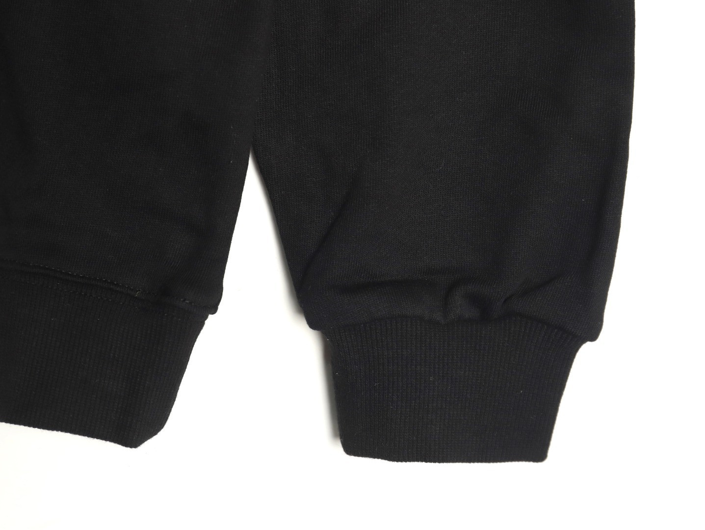 L0vis Vvtt0n Hoodies