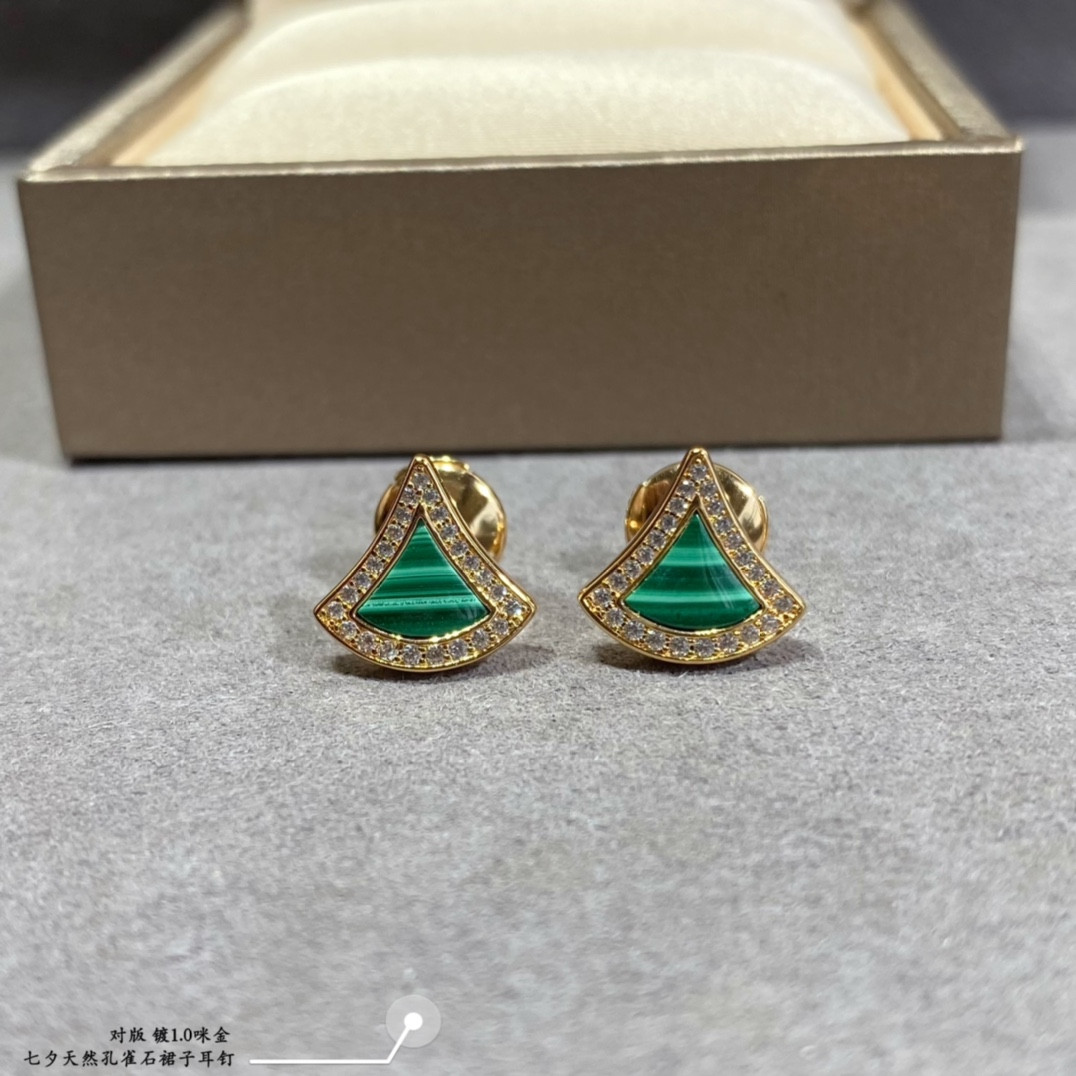 Bv1g*ai Skirt Earrings
