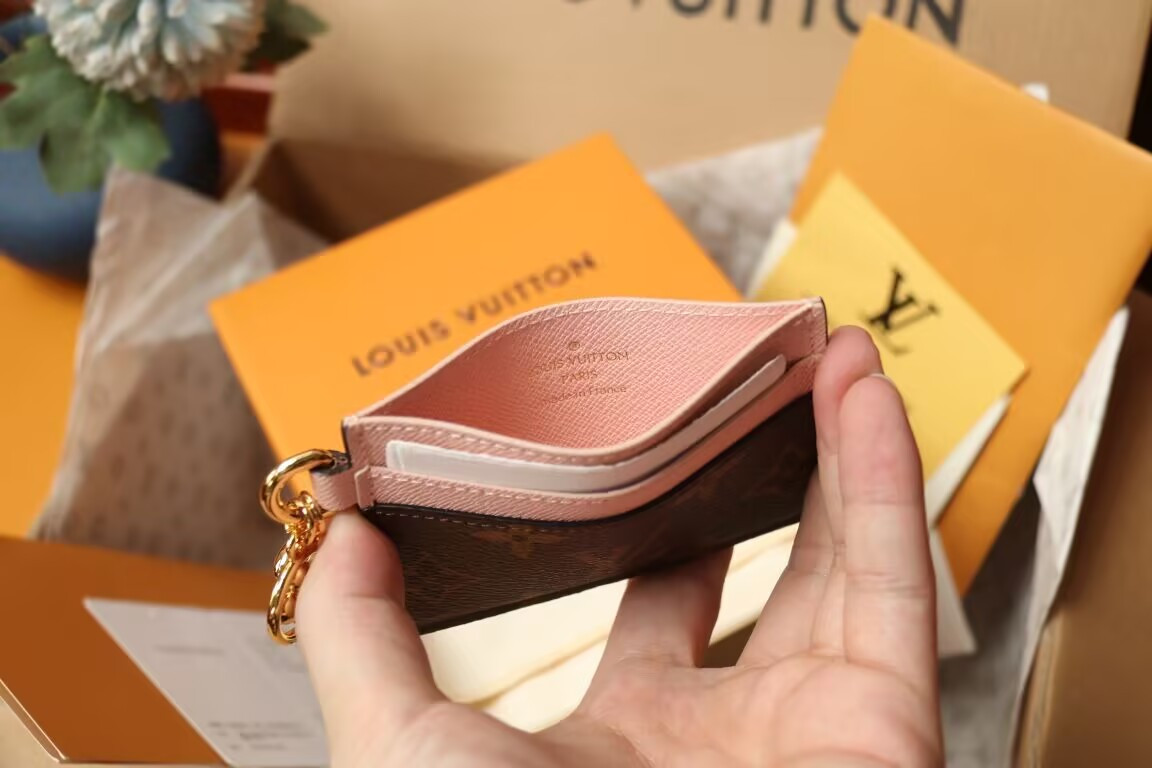 LV Charms Card Holder M82739 10x7x0.3cm
