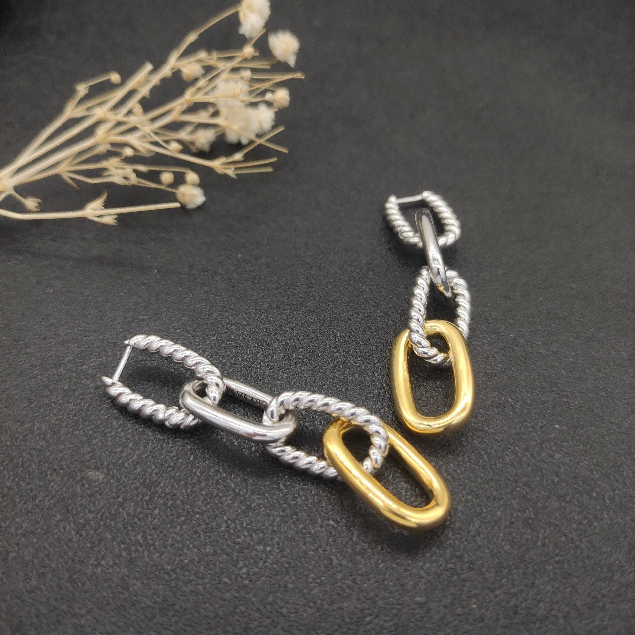dau1d Yvrm*n earrings