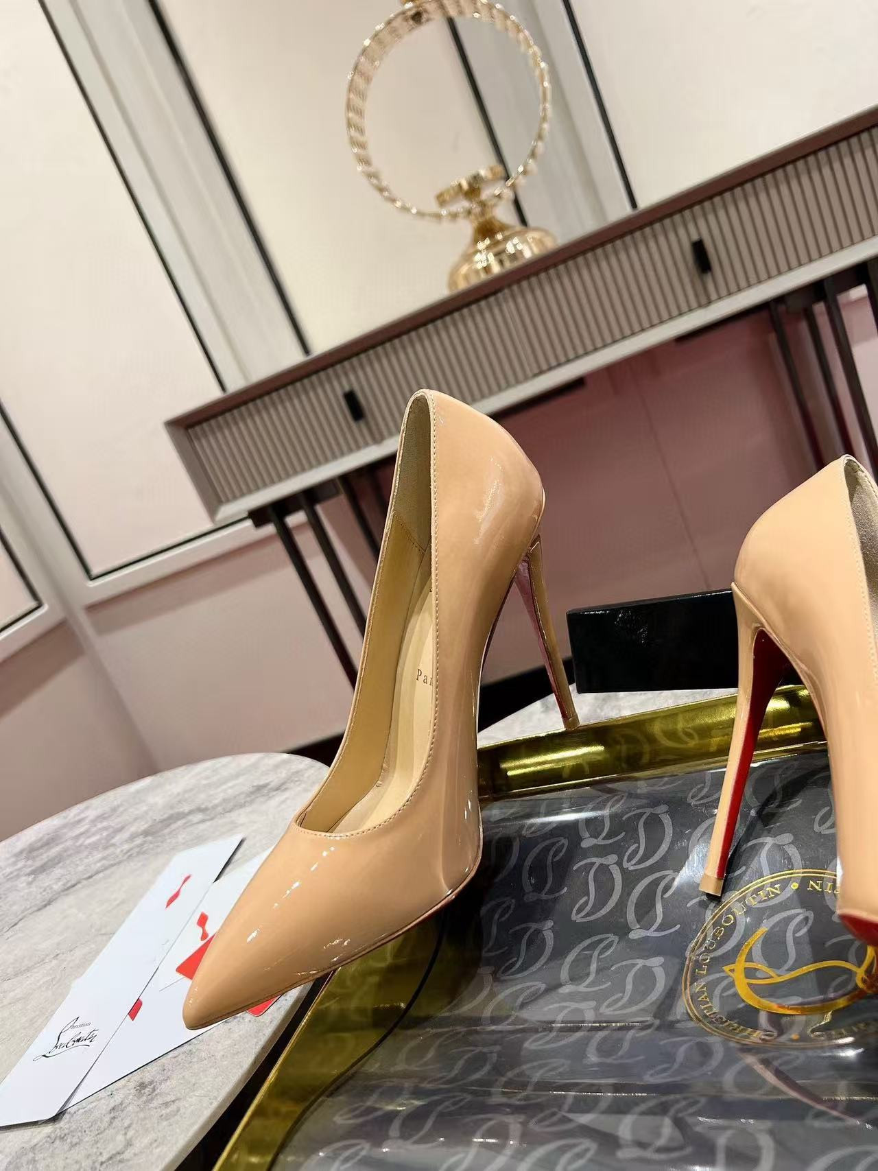 ua chr1st1an louboutin cl red-botT0m shoes