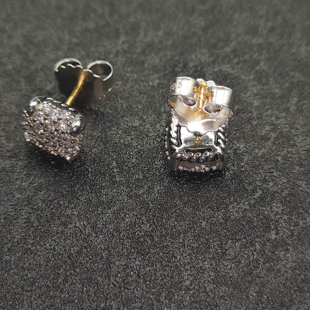 dau1d Yvrm*n 9mm four claws full of d1am0nds earrings