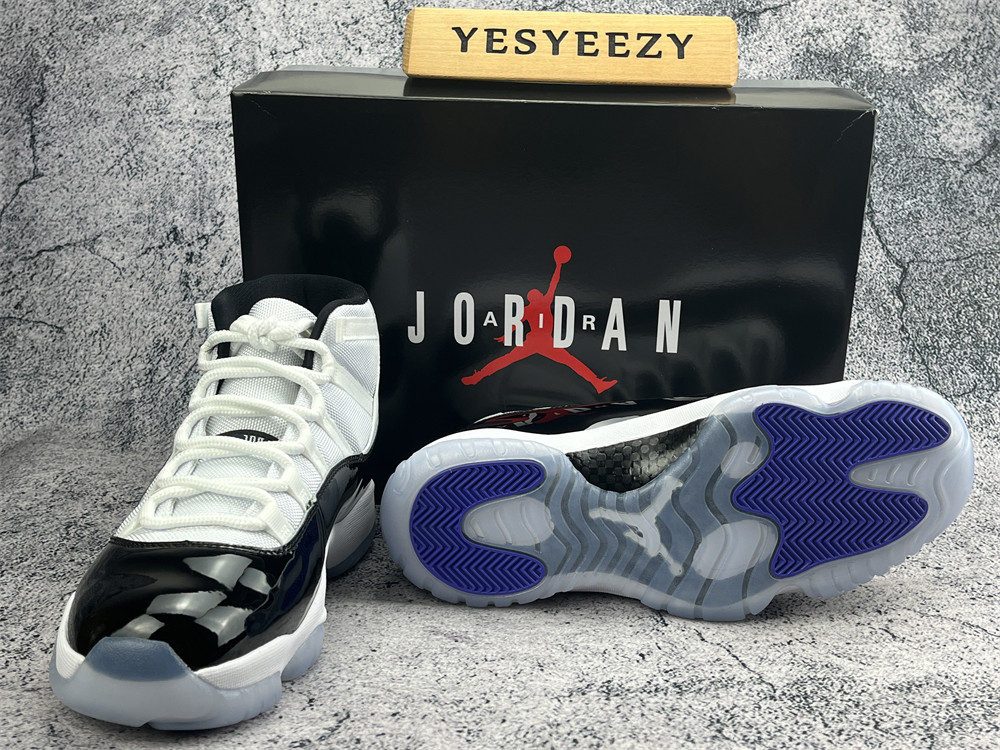 UA AIR JORDAN 11 RETRO