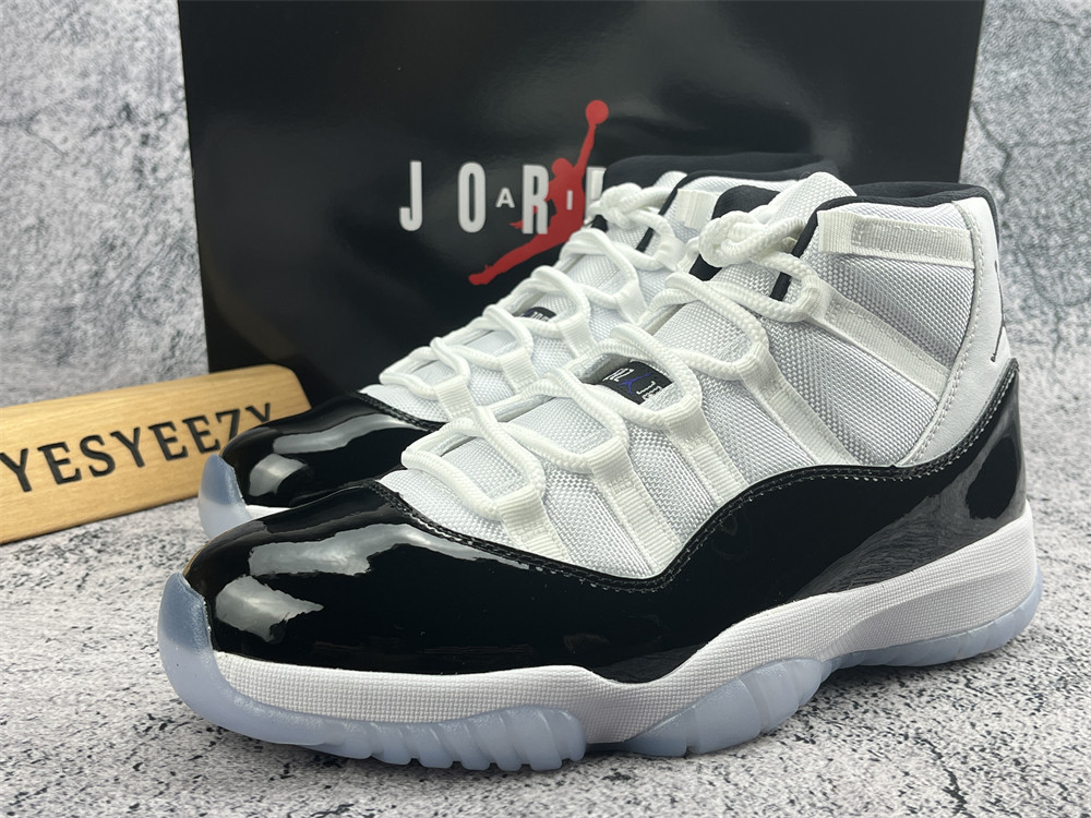 UA AIR JORDAN 11 RETRO