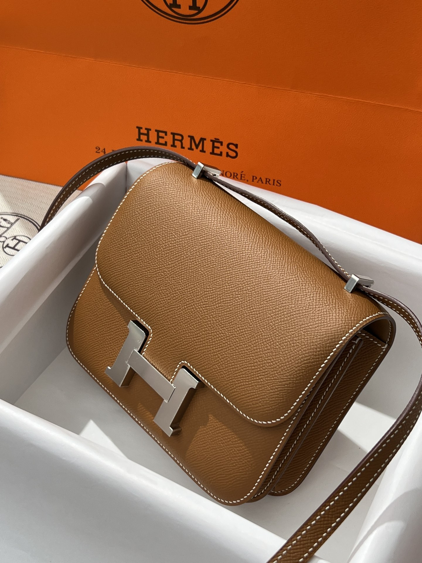 H**me5 Constance 24 Epsom leather silver hardware 9.4"x5.9"x3"