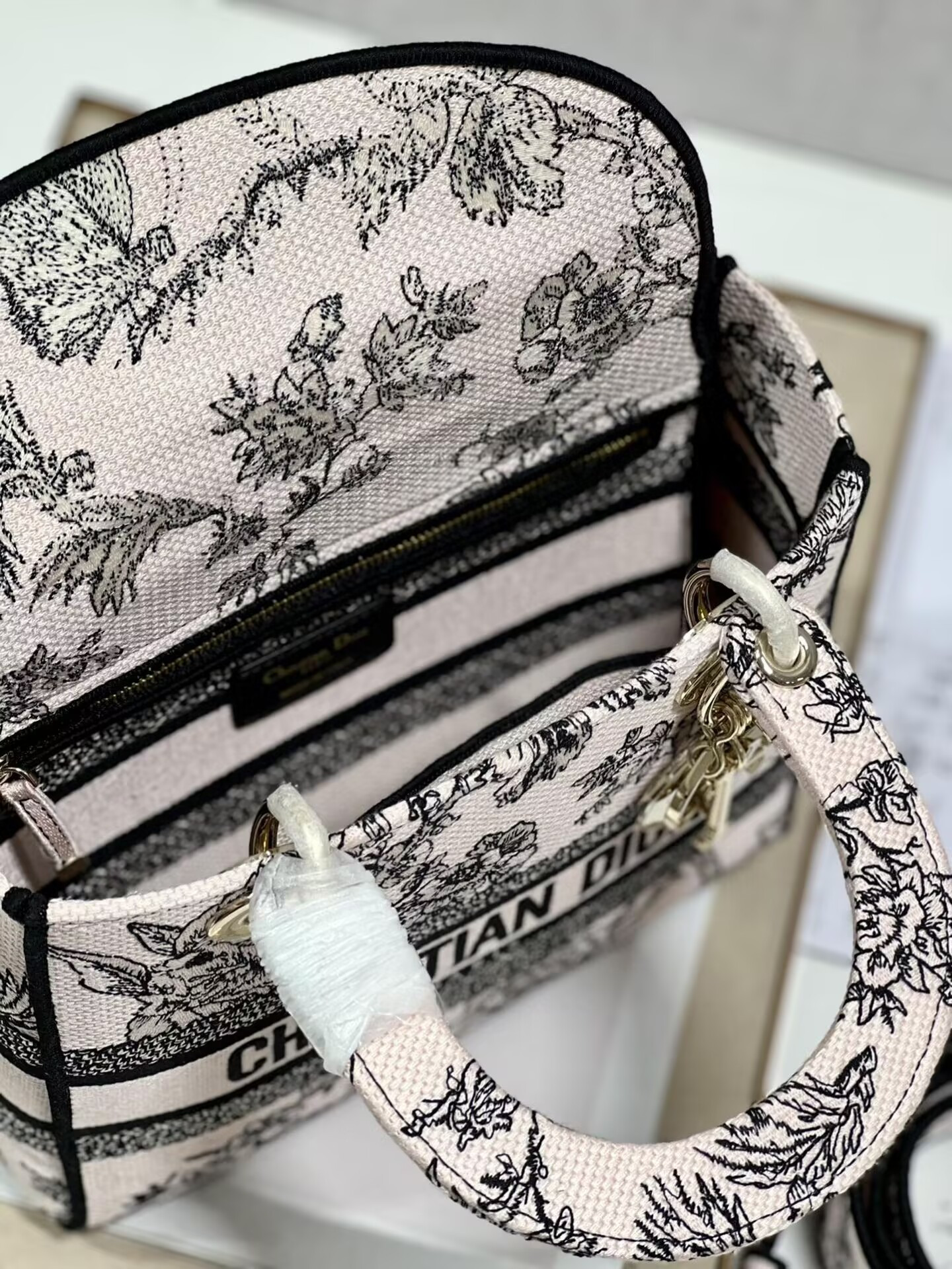 MEDIUM D10r LADY D-LITE BAG 24 x 20 x 11 cm