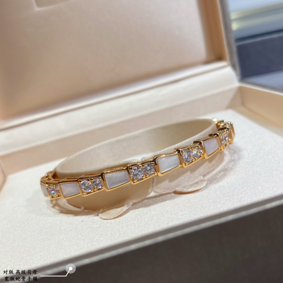 Bv1g*ai Wide snake bone Bracelet