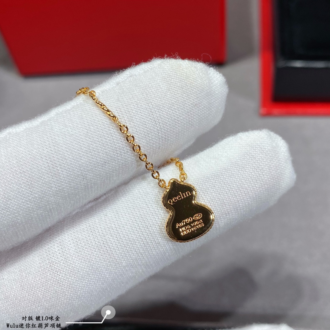 Qeelin Mini D1am0nd Red Gourd Necklace