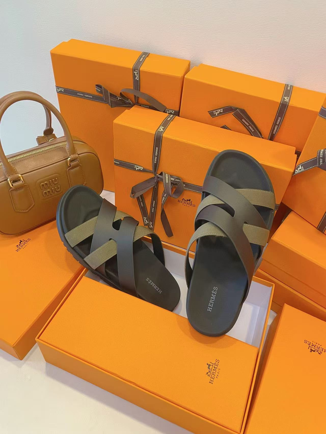 UA H**me5 Kazimir Sandal