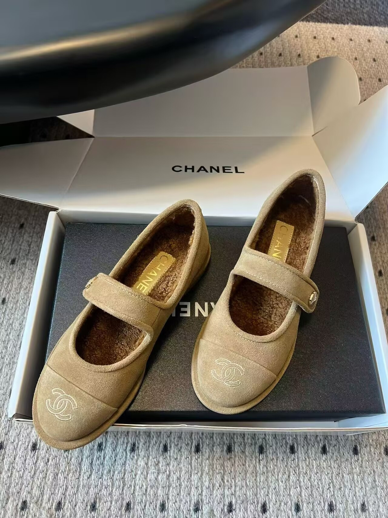 UA Ch**el Mary Jane in Shearling