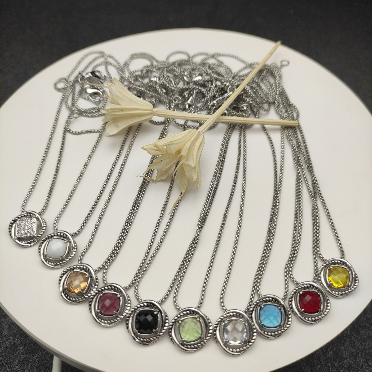 dau1d Yvrm*n square d1am0nd necklace(main stone 7mm, chain thickness 1.5mm, length 45+5cm delay chain)