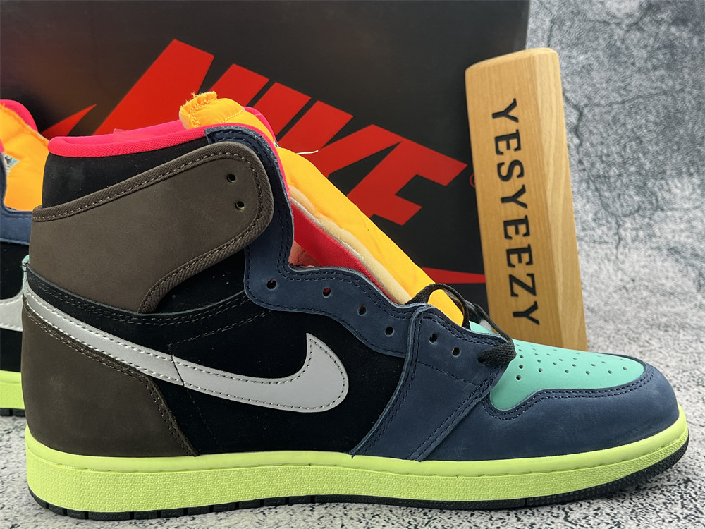 UA AIR JORDAN 1 RETRO HIGH 
