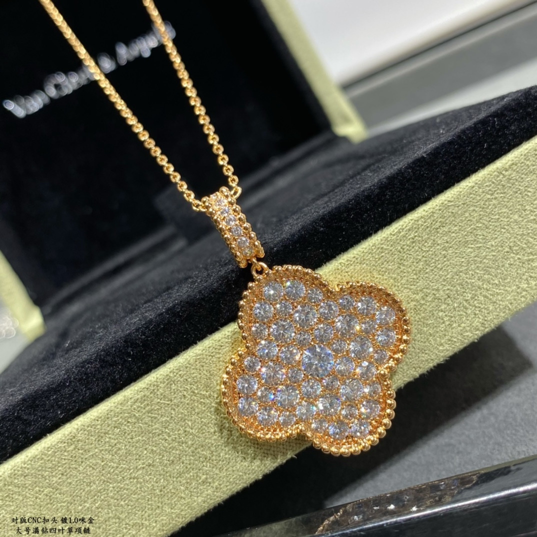 V*n Cl**f & Arpels Large Four Leaf Clover Necklace Diameter approx 2.5cm,Chain length approx 80cm