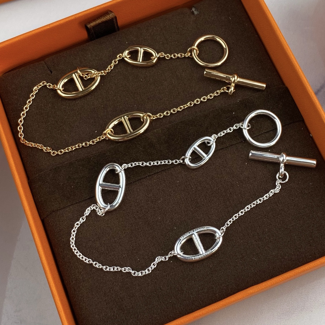 H**me5 H Bracelet