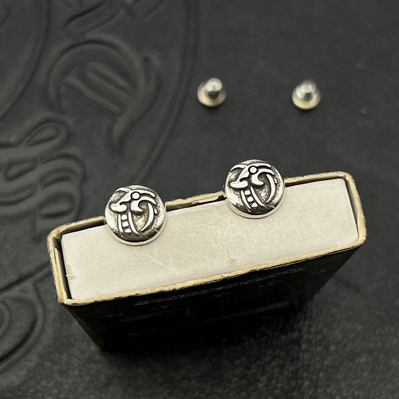 Ch*0me He**ts Earrings