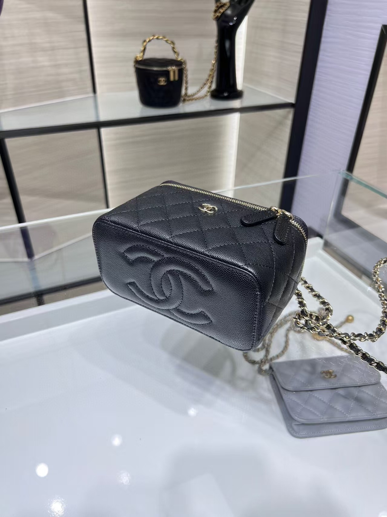 Ch**el Clutch With Chain 10x16x8cm