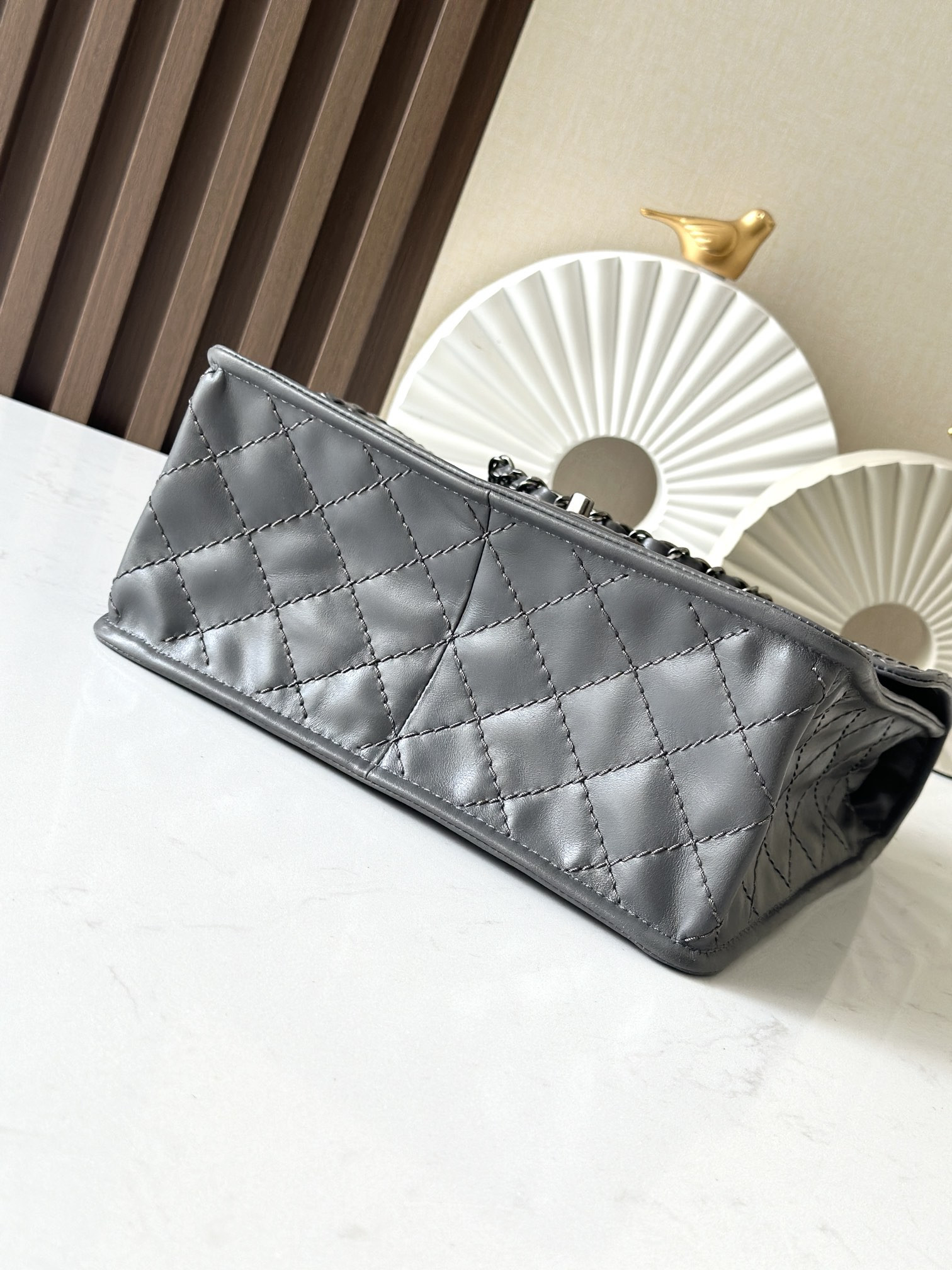 Ch**el vintage flap tofu bag 26x11x23cm