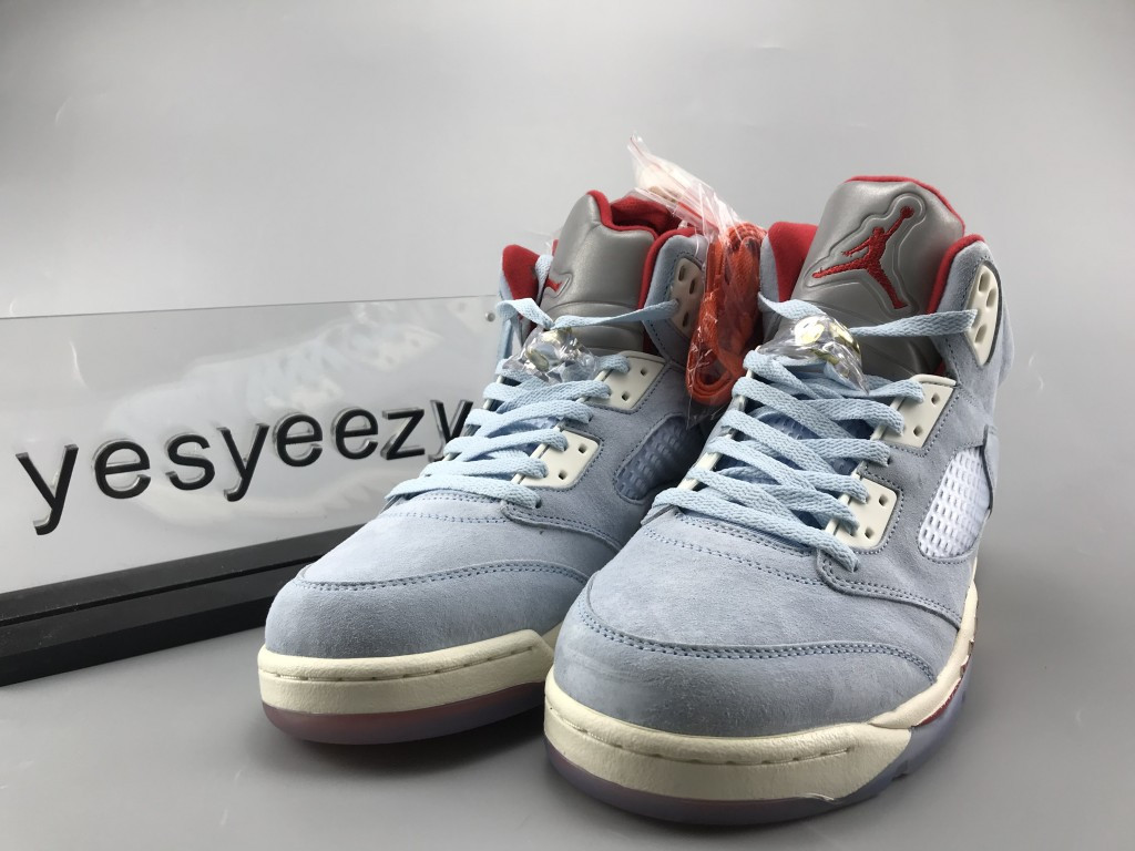 UA AIR JORDAN 5 RETRO "TROPHY ROOM"