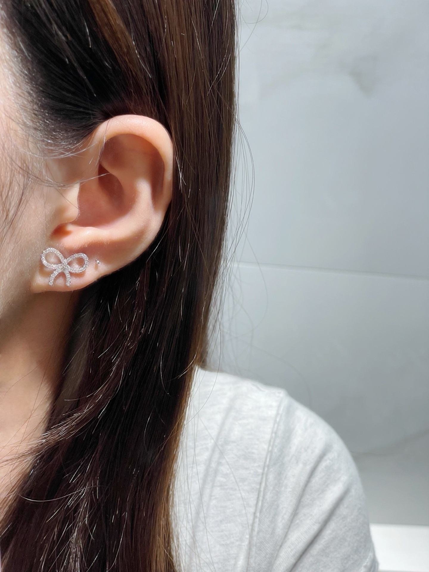 t*f*ny & co. D1am0nd-encrusted bow stud earrings