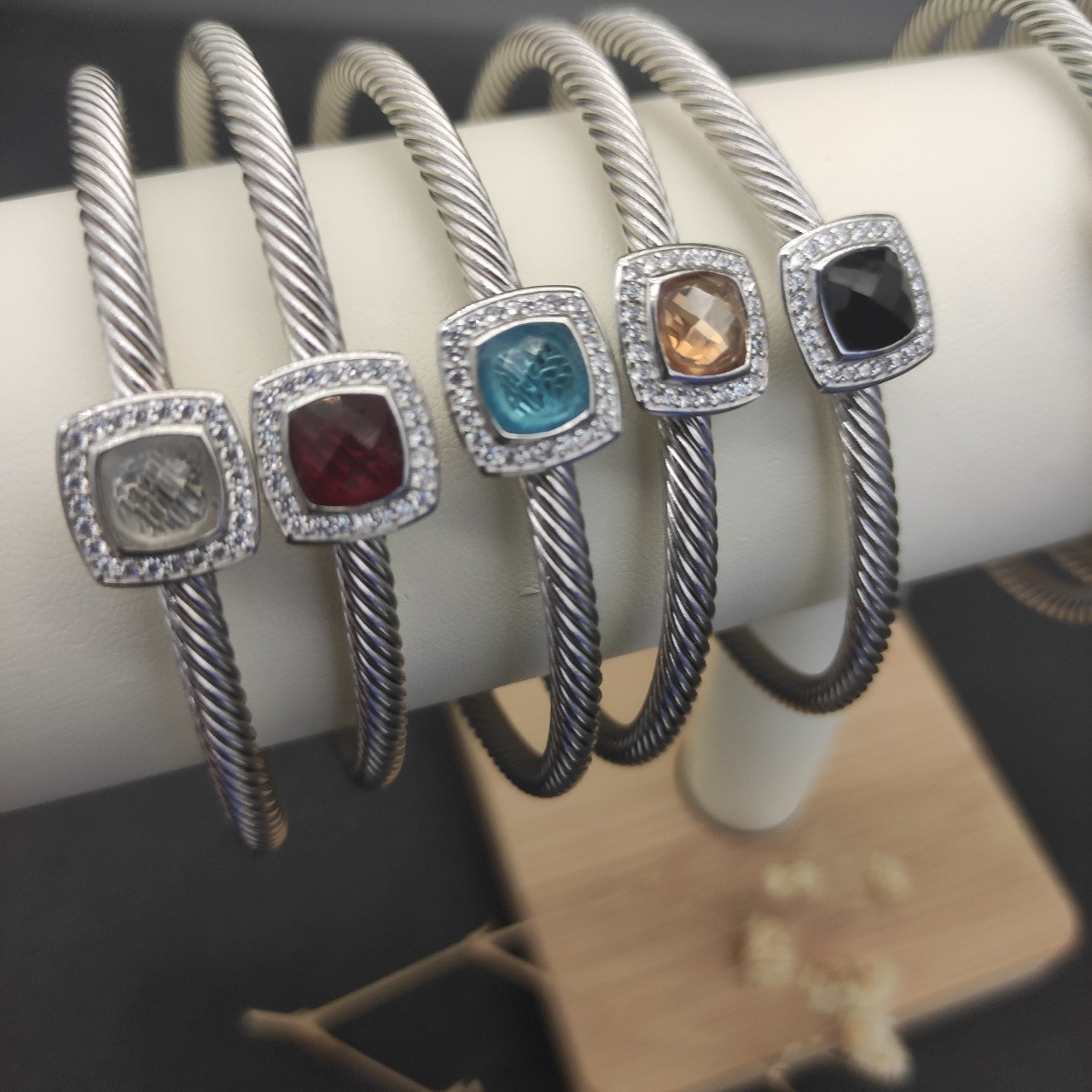 dau1d Yvrm*n 4mm square d1am0nd bracelet (wrist circumference 15-20cm)