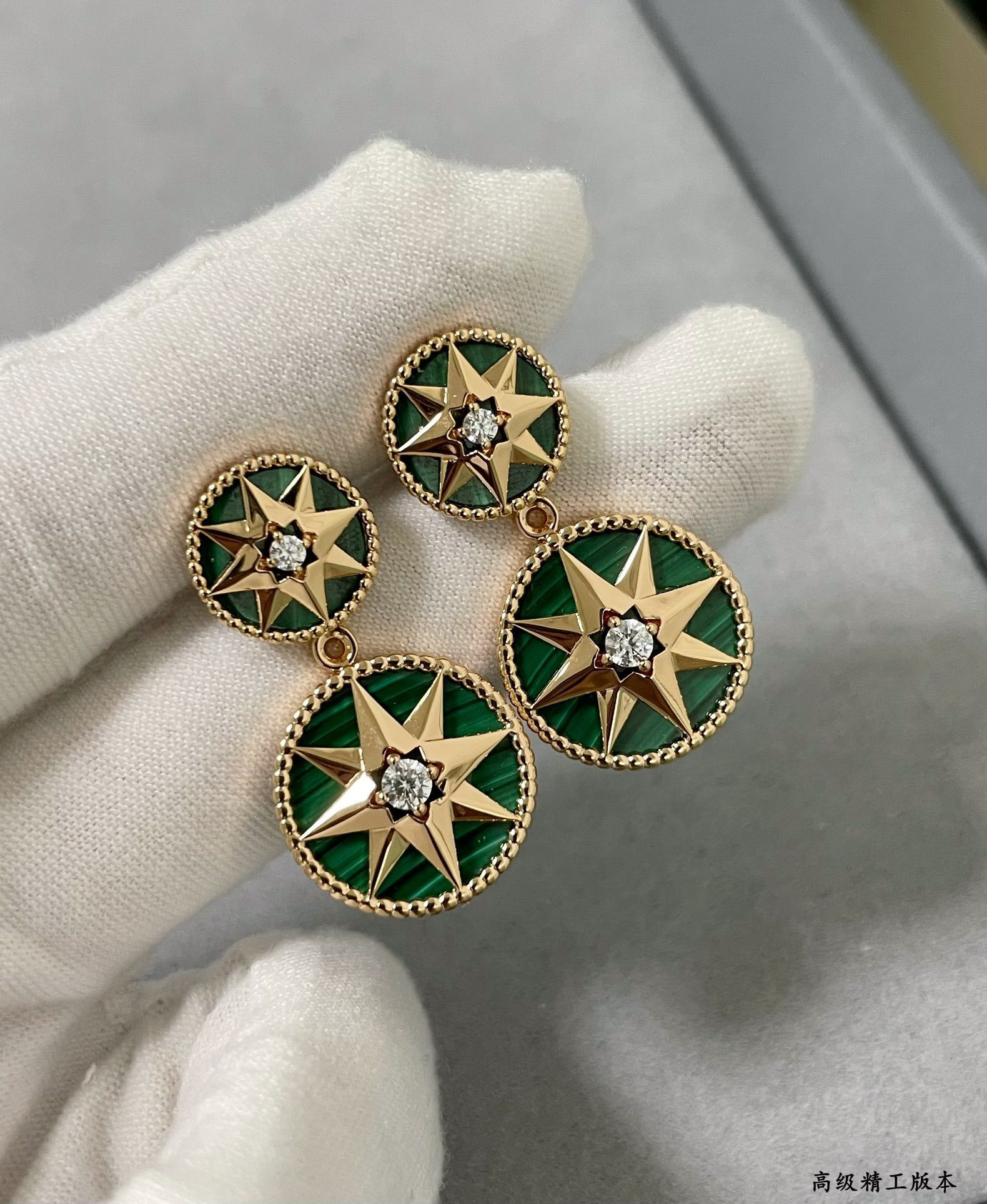 D10r rose des vents earrings