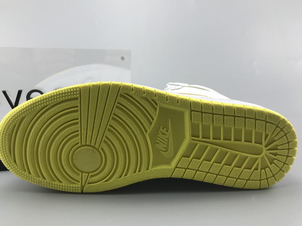UA AIR JORDAN 1 HIGH OG “FIRST CLASS FLIGHTâ€
