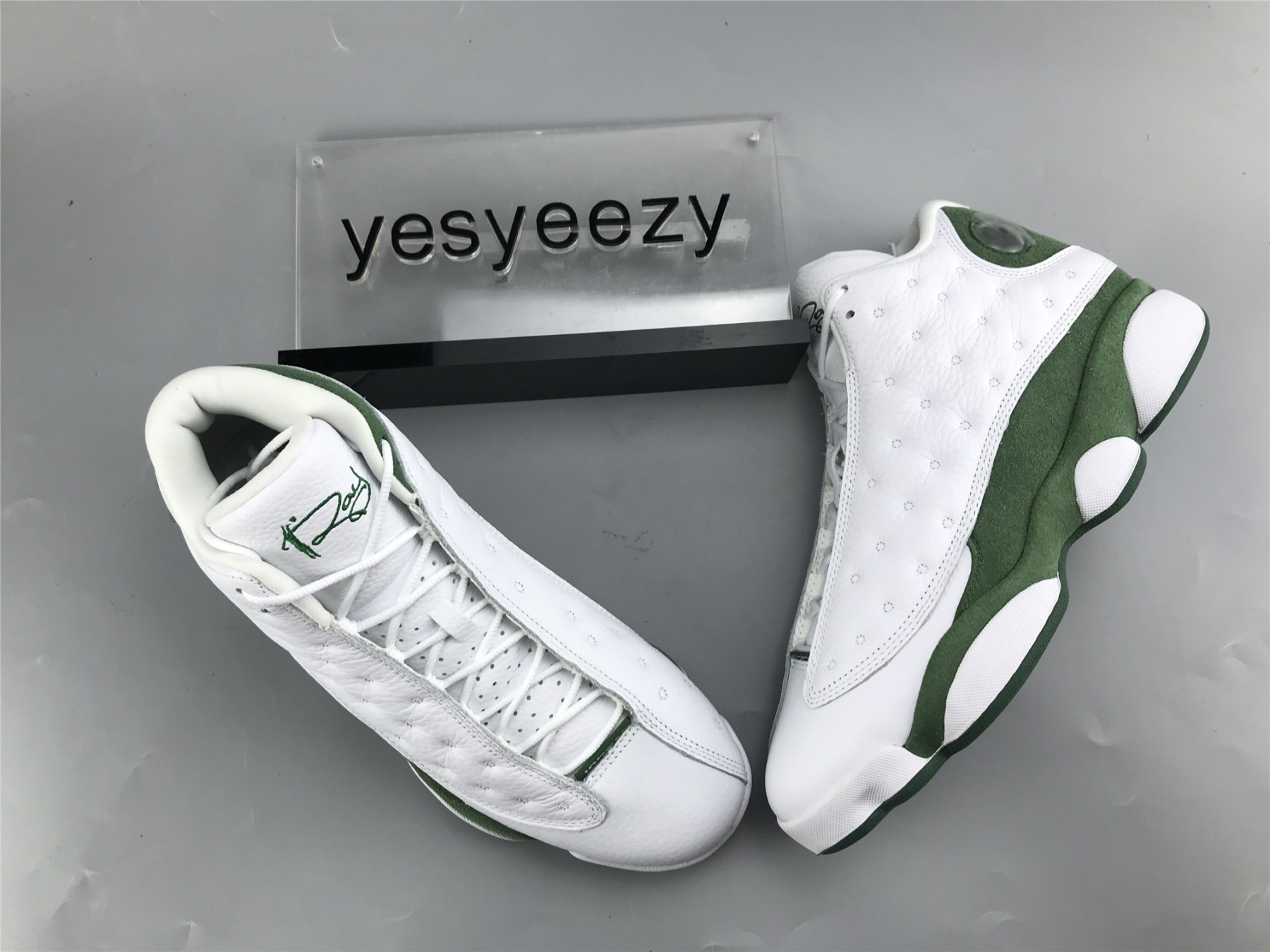 UA AIR JORDAN 13 RETRO 