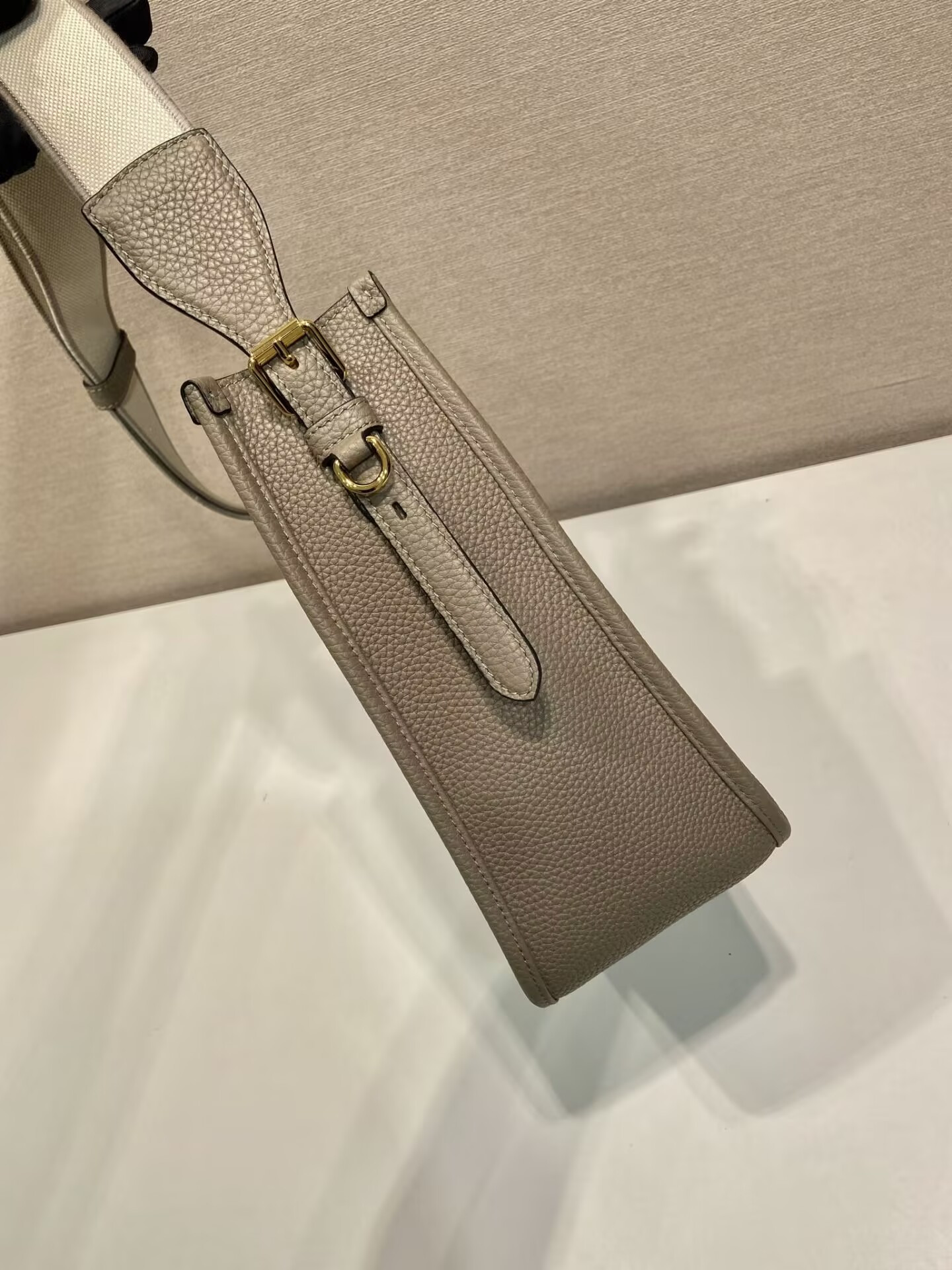 Pra*a Leather Shoulder Bag 30x28x12cm