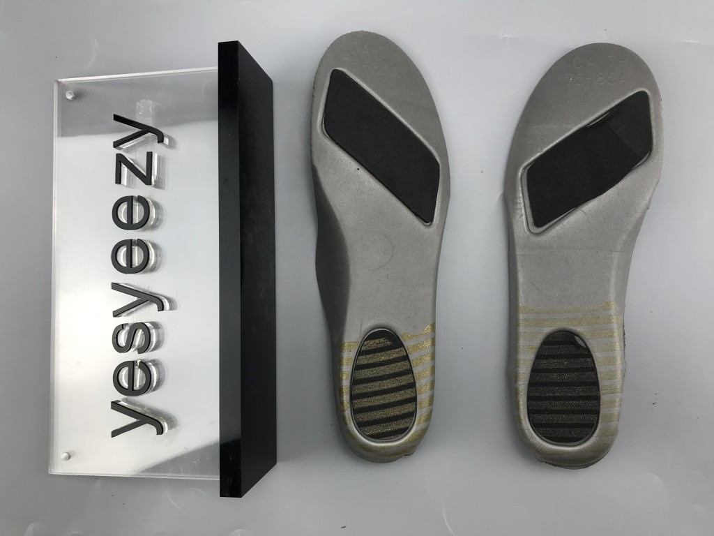 ua nike levi