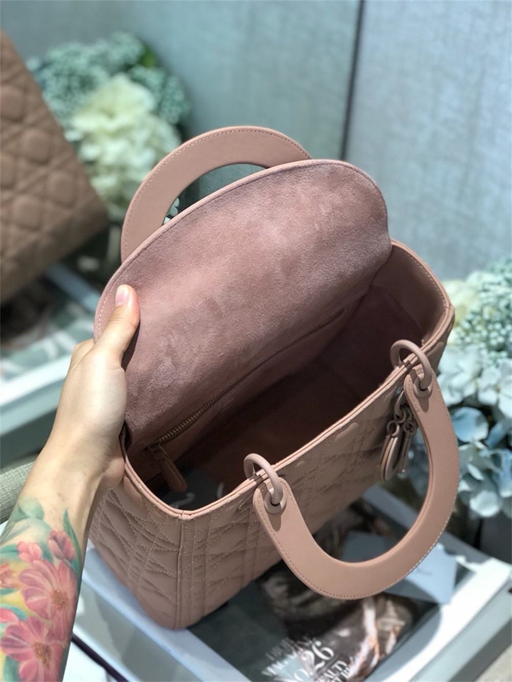 Medium Lady D10r Bag 9.5 x 8 x 4.5 inches