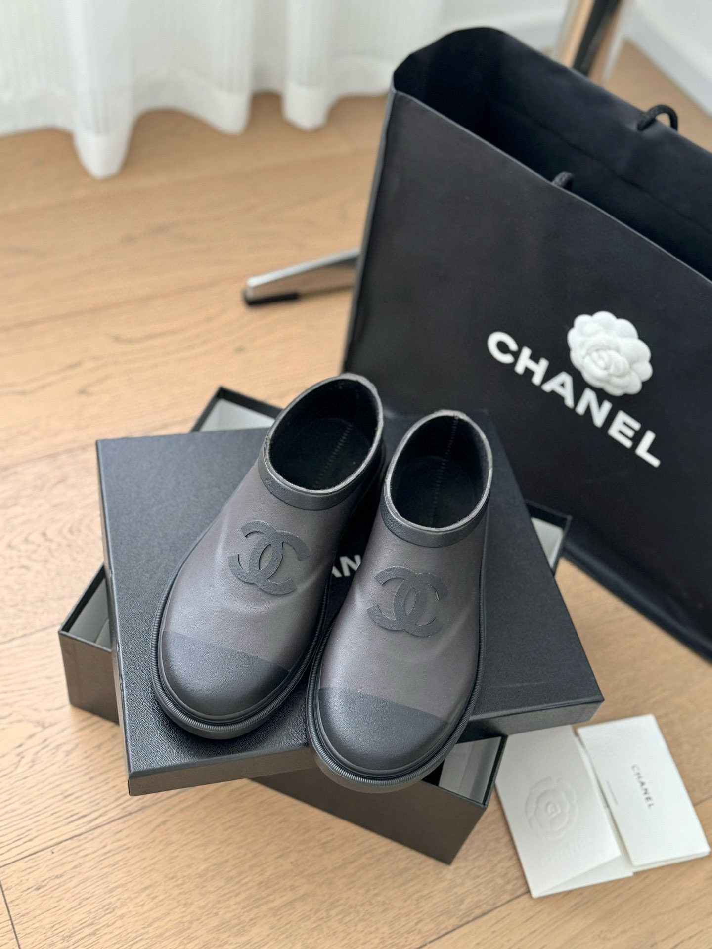 UA Ch**el Boots