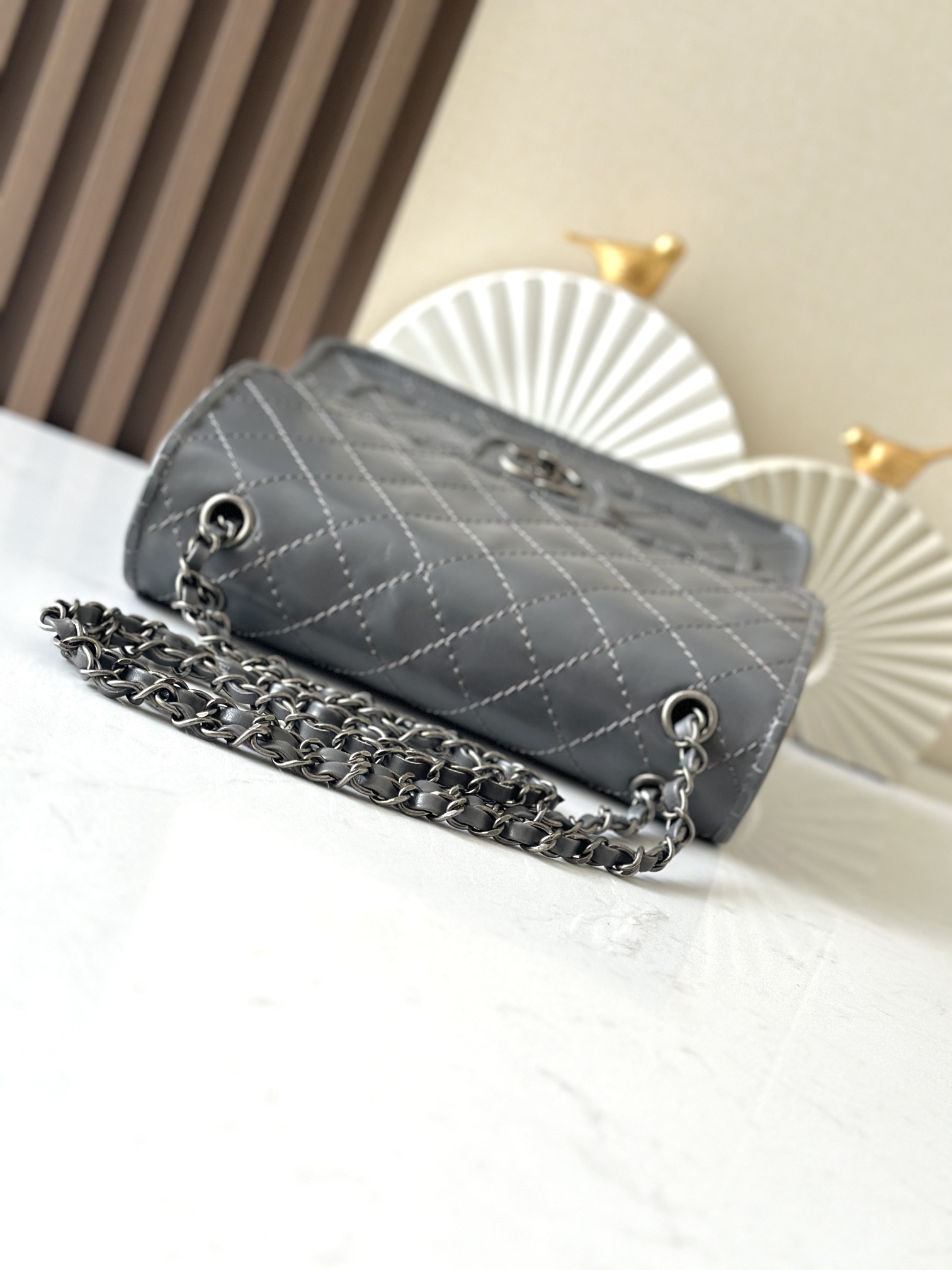 Ch**el vintage flap tofu bag 26x11x23cm