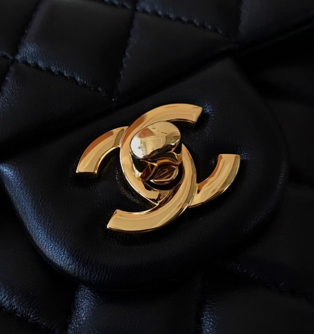 Ch**el SMALL CLASSIC HANDBAG Gold Metal Black 14.5×23×6cm