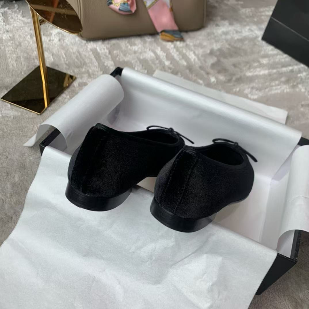 UA Ch**el BALLET FLATS