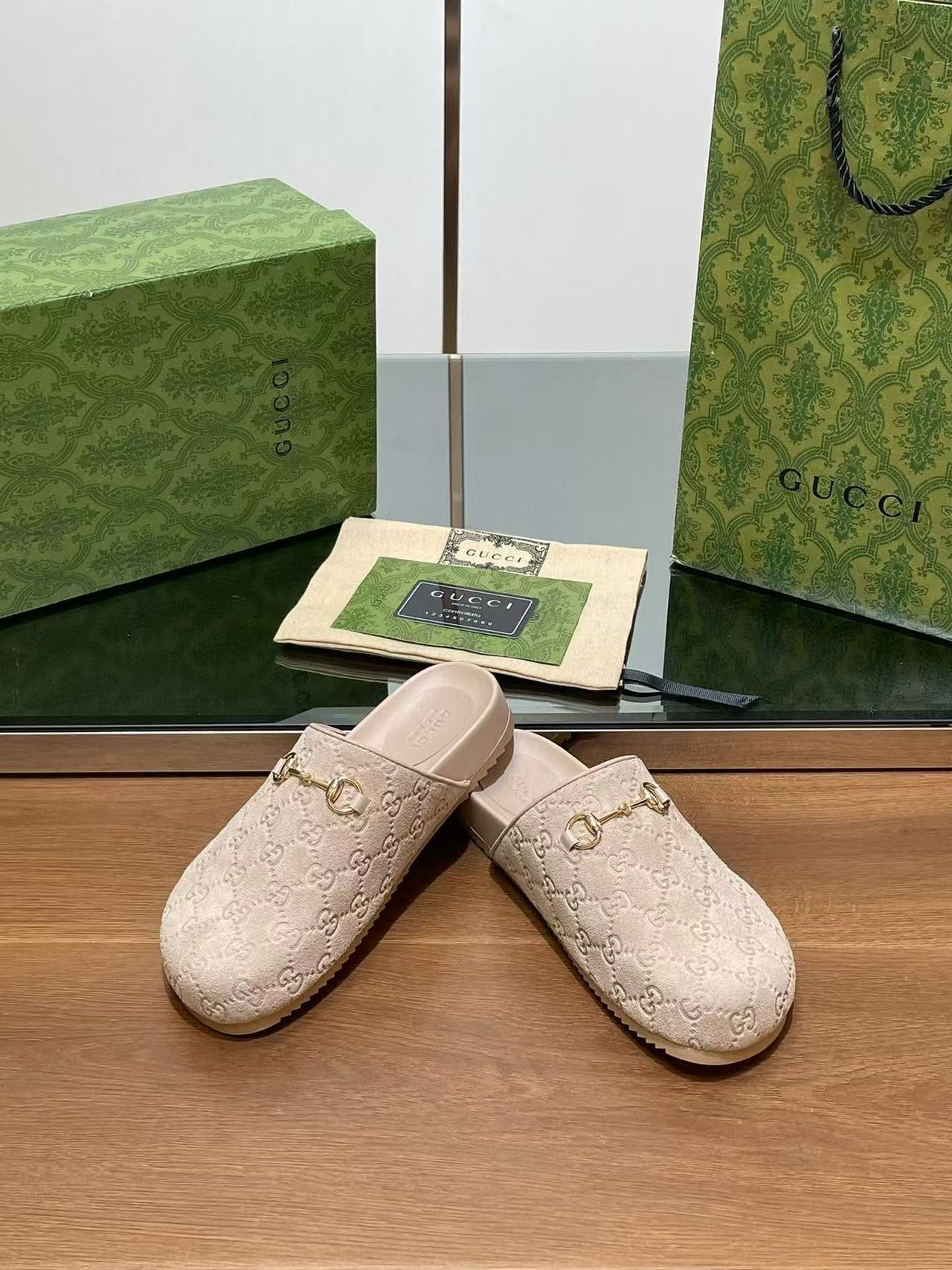 UA Gvc*1 SLIPPER